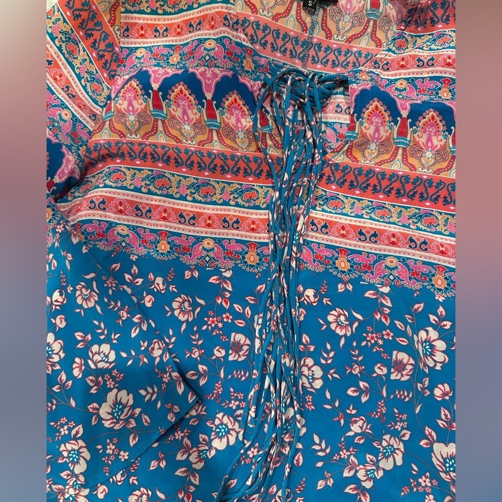 Tolani small Floral Bohemian Women's Top - Blue and Pink asymmetrical silk - Picture 3 of 11